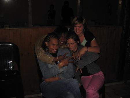 Tout baigne les filles?